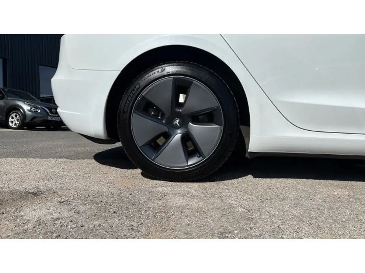 2023-tesla-model-3-e-rwd-241bhp-big-6