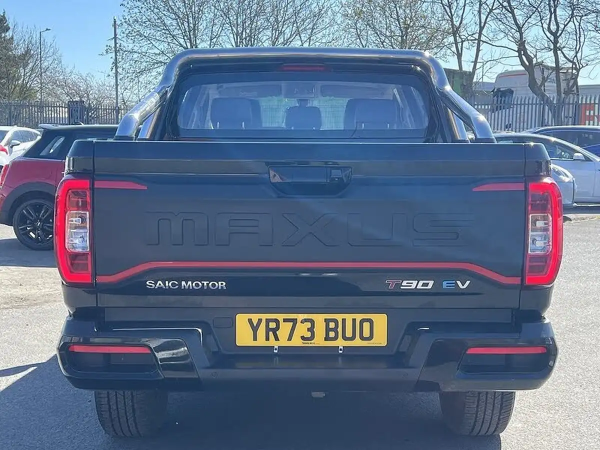 2023-maxus-t90ev-e-8855kwh-big-3