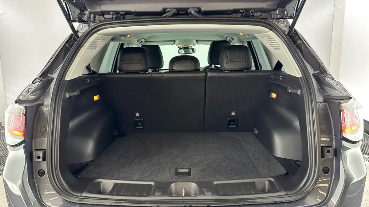 2023-jeep-compass-13-gse-trailhawk-big-14