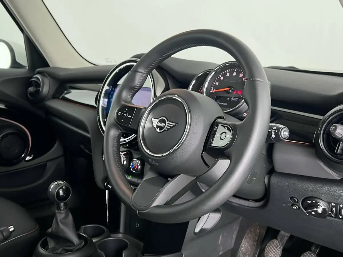 2022-mini-cooper-15-cooper-classic-hatchback-5d-big-15