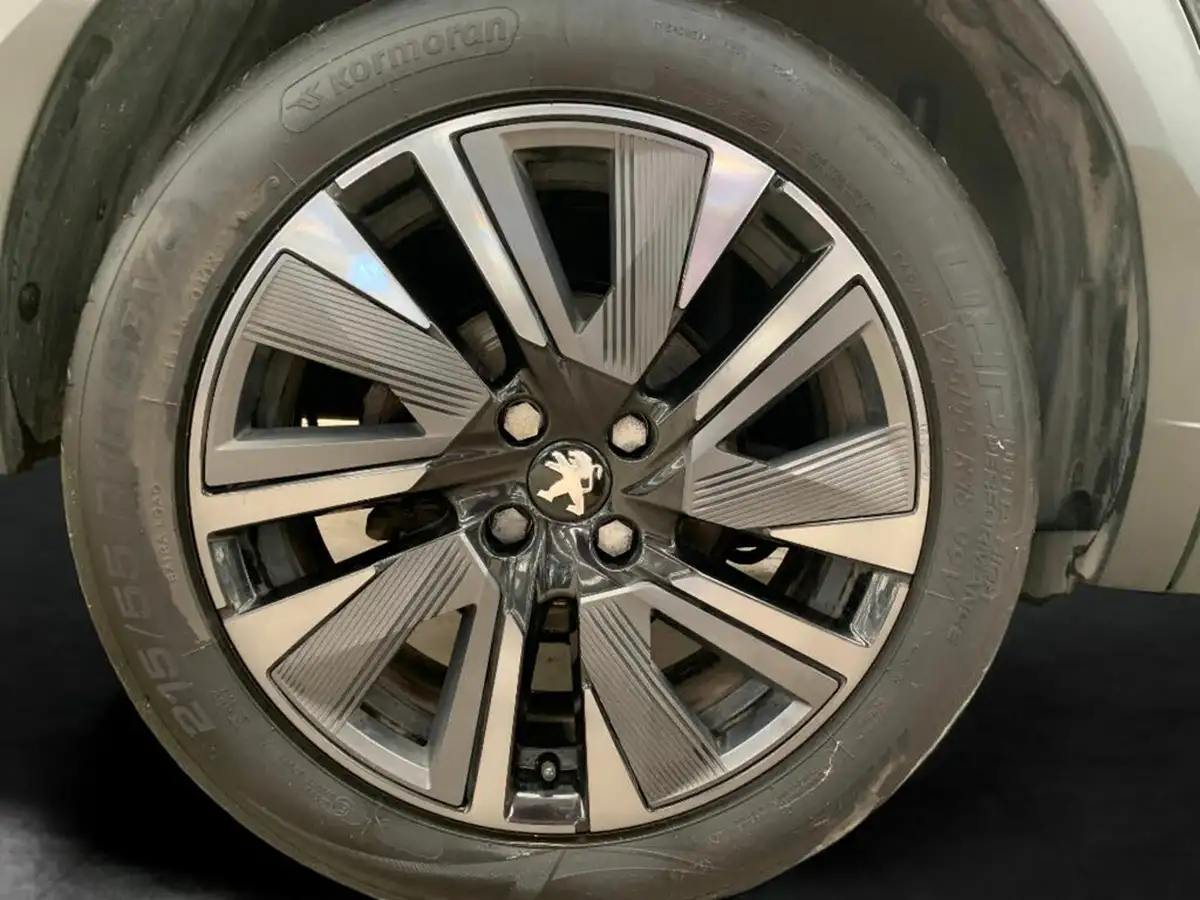 2022-peugeot-2008-suv-e-gt-premium-big-23