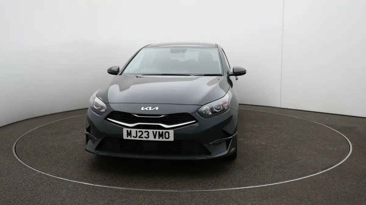 2022-kia-ceed-15-t-gdi-3-hatchback-big-31