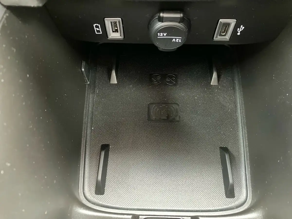 2024-jeep-avenger-e-summit-big-30