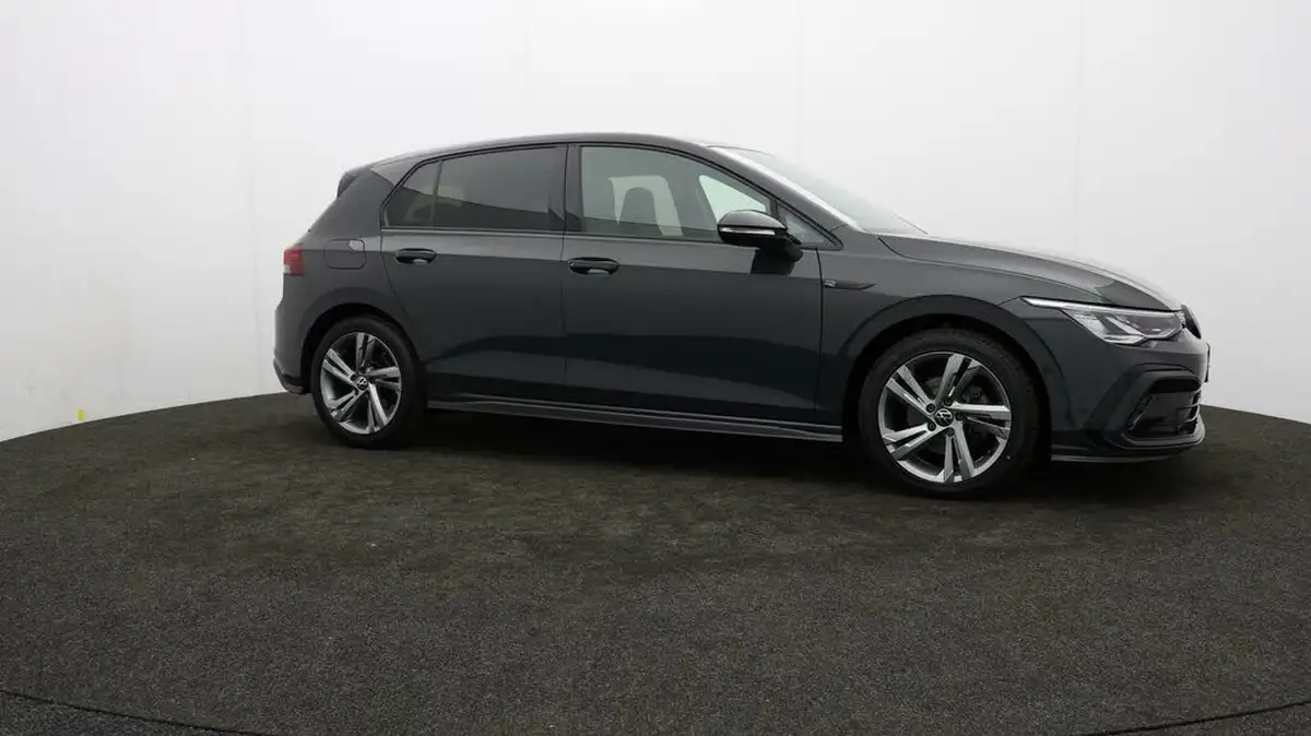 2022-volkswagen-golf-15-tsi-r-line-130ps-hatchback-big-35
