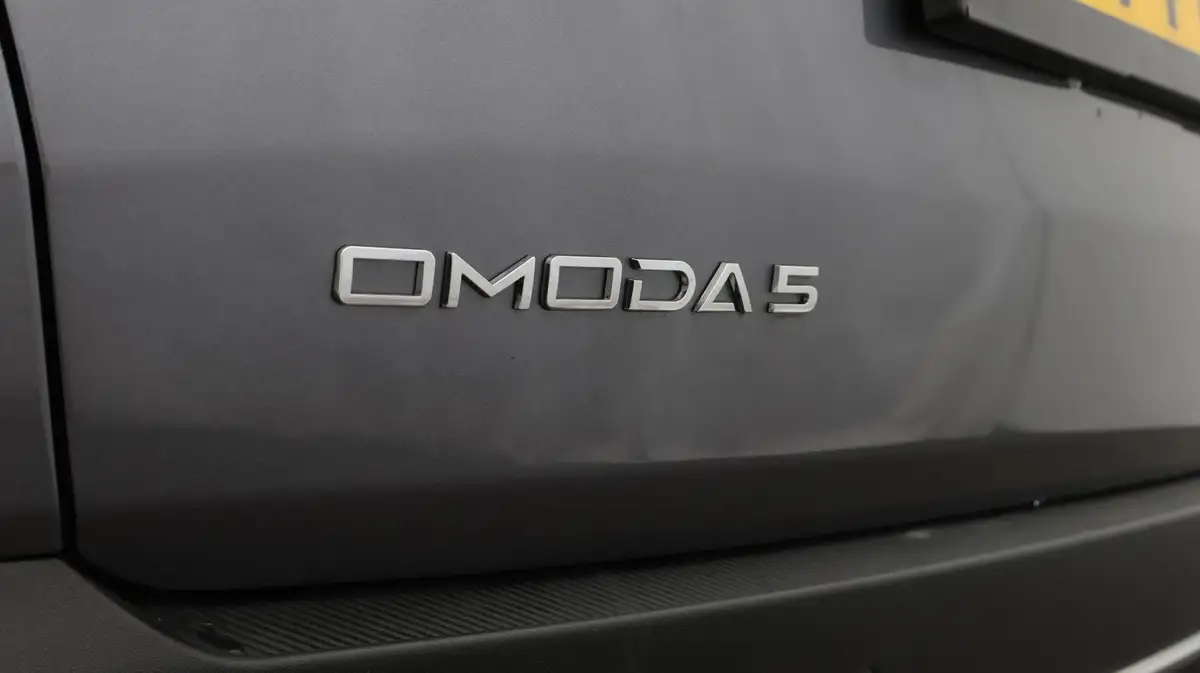 2024-omoda-5-16-t-gdi-comfort-big-20