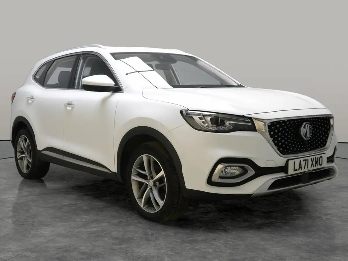 2022-mg-hs-15t-gdi-exclusive-162ps-big-9