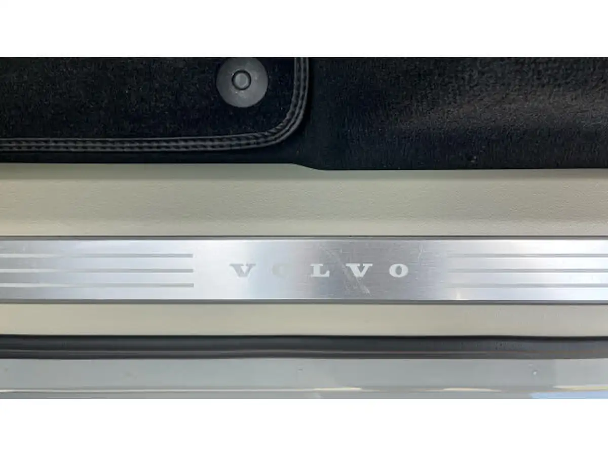2024-volvo-xc90-20-t8-ultra-dark-big-40