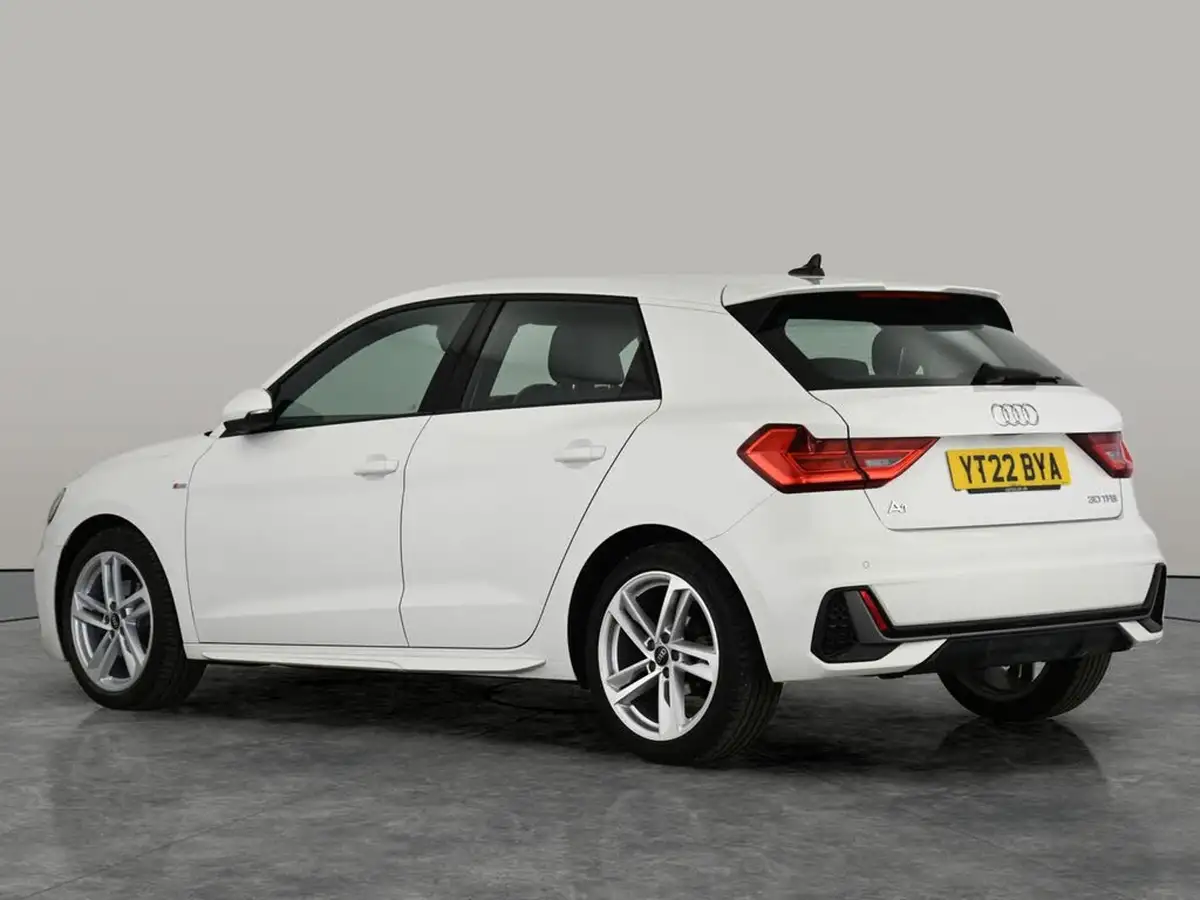 2022-audi-a1-10-30-tfsi-s-line-big-7