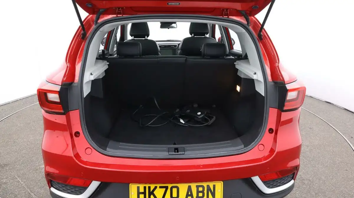 2020-mg-zs-suv-e-exclusive-ev-big-17
