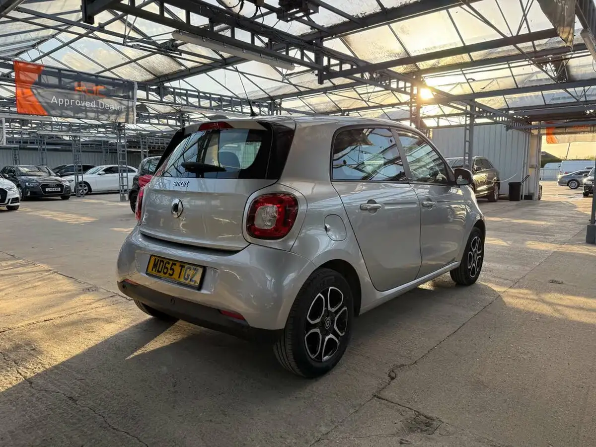 2015-smart-forfour-09-night-sky-prime-premiumss-big-6