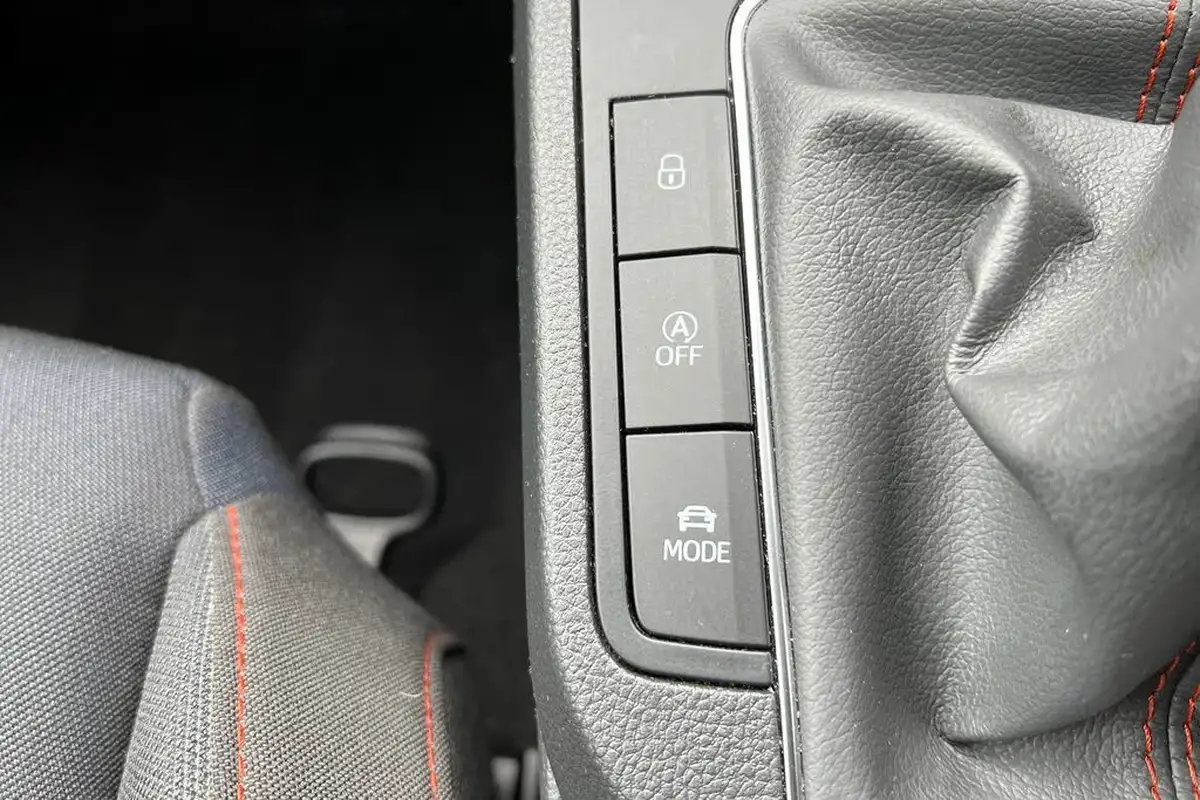 2022-seat-ibiza-10-tsi-fr-95ps-big-35