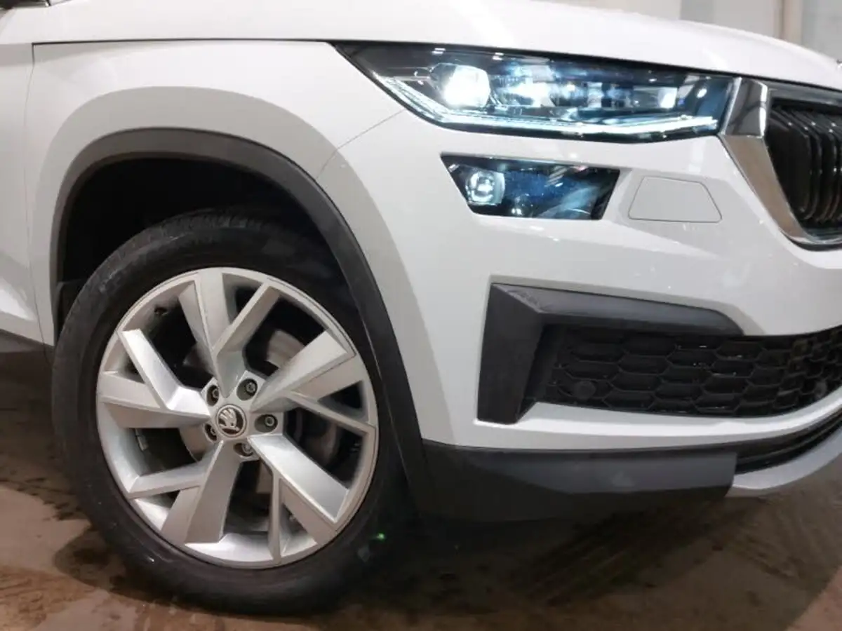 2021-skoda-kodiaq-15-tsi-se-l-dsg-big-8