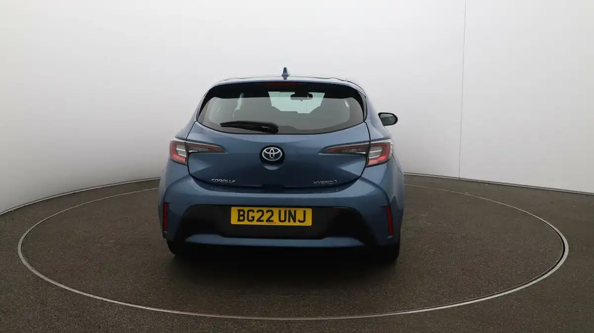2022-toyota-corolla-18-vvt-i-icon-120bhp-trk-hatchback-5d-big-49