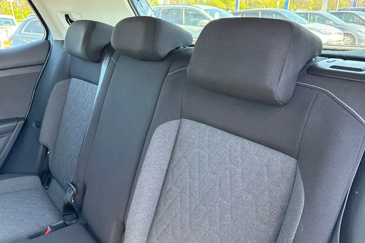 2024-volkswagen-t-cross-10-tsi-life-95ps-big-18