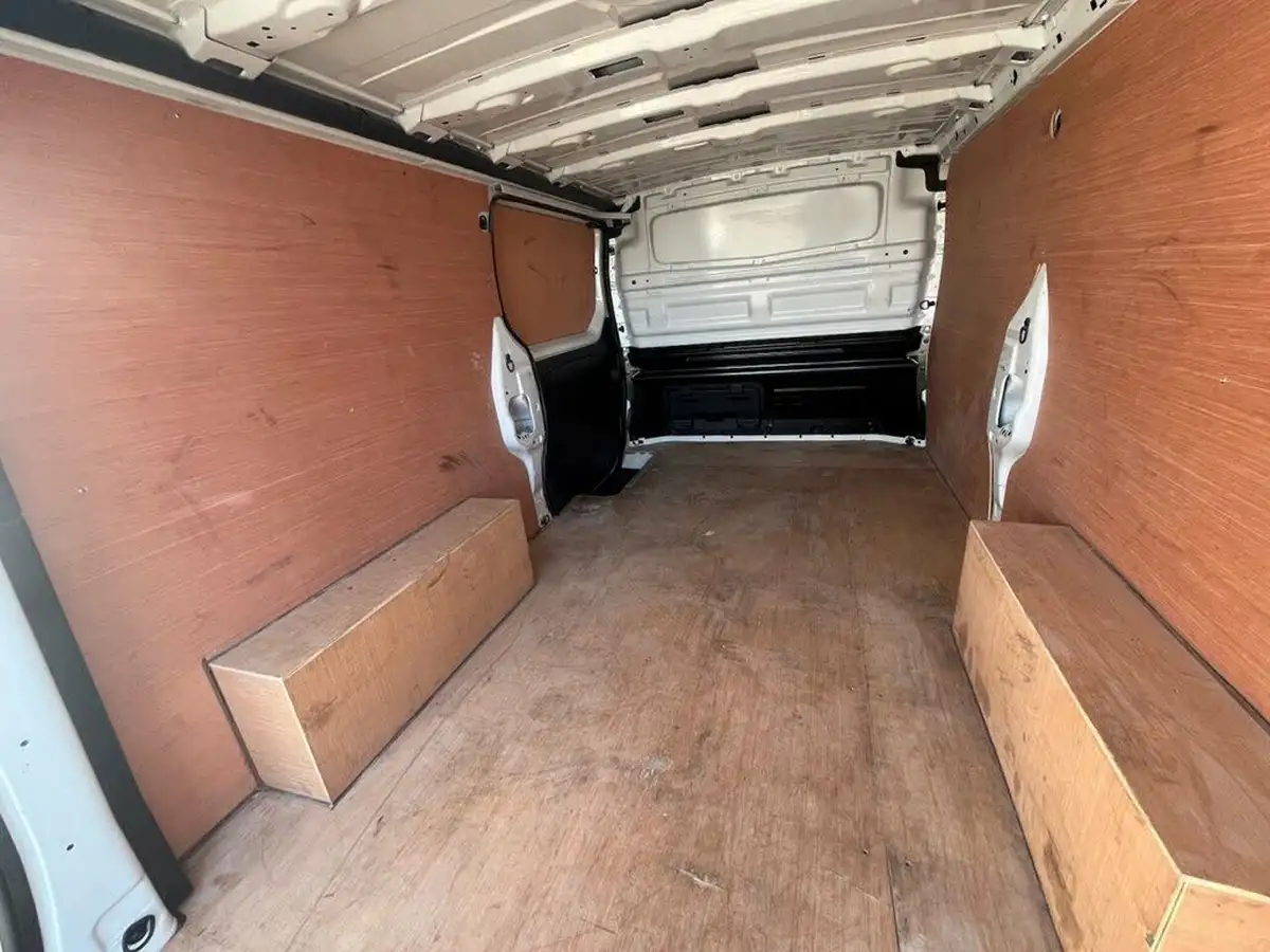 2021-renault-trafic-20dci-ll30-energy-120-business-panel-big-35