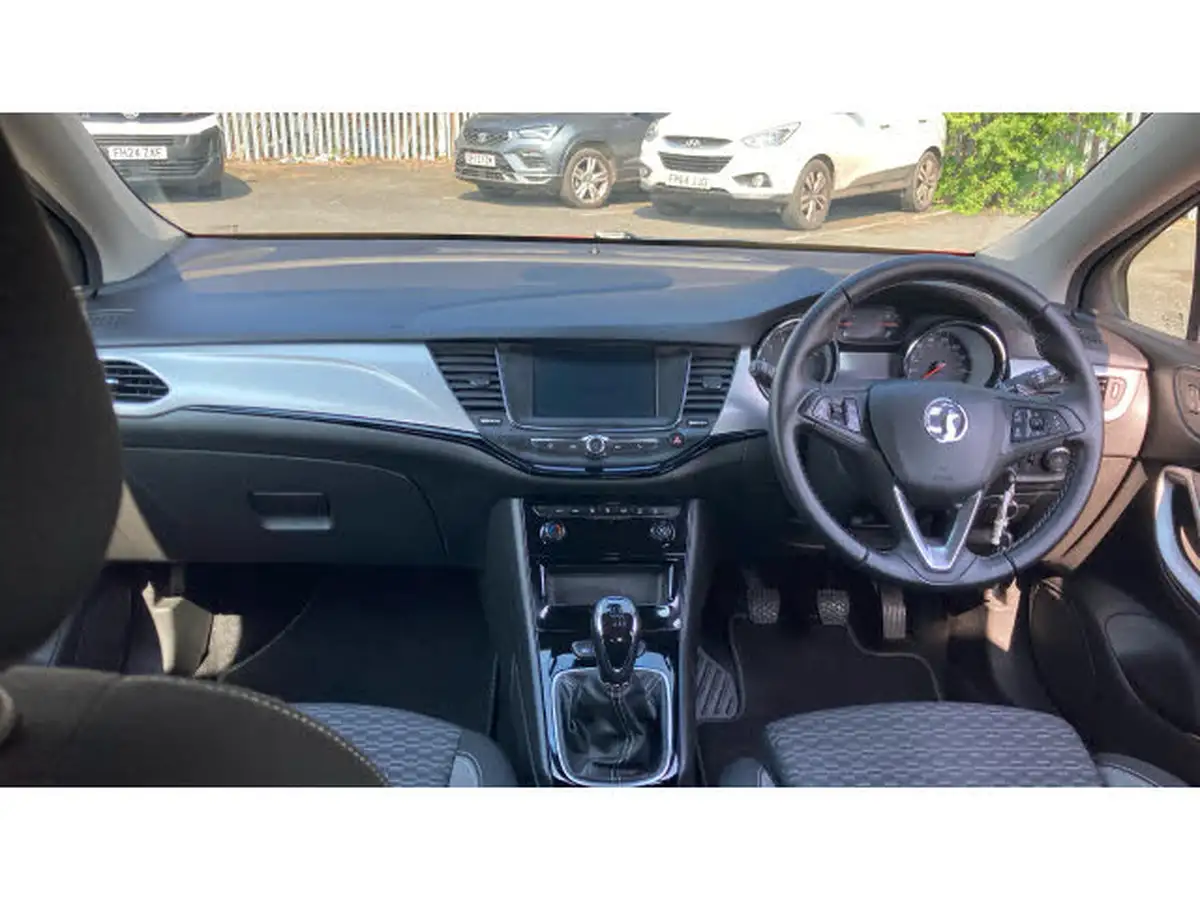 2021-vauxhall-astra-12-turbo-sri-nav-145ps-hatchback-big-9