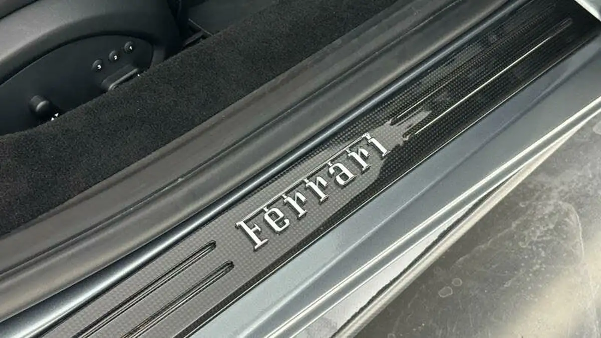 2017-ferrari-488-39-488-spider-big-41
