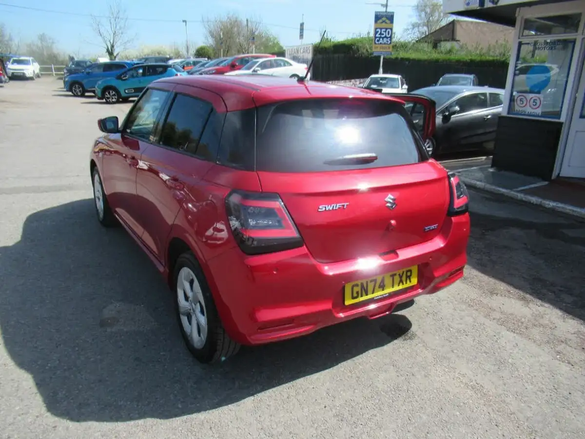 2024-suzuki-swift-12-motion-big-15