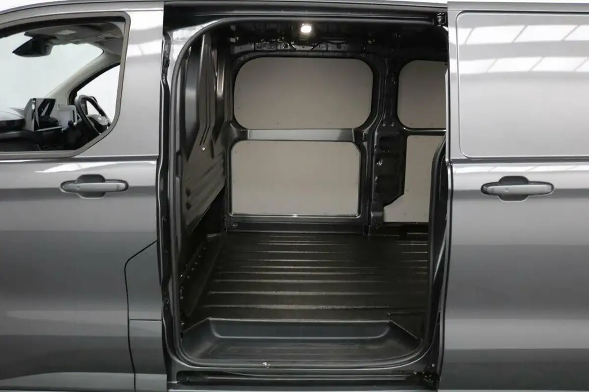 2023-ford-transit-custom-20tdci-320-l2h1-limited-136pseu6e-panel-van-1996cc-auto-big-8
