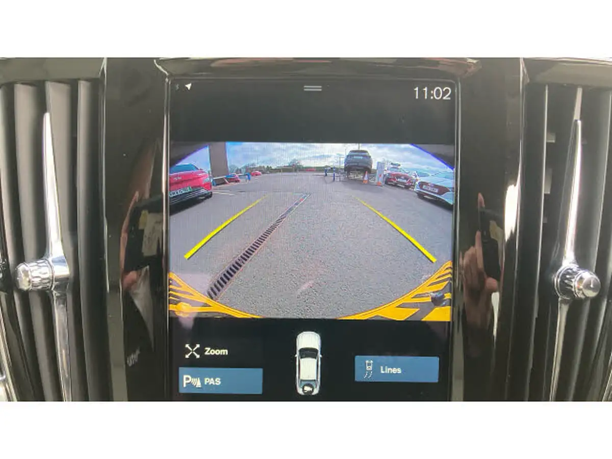 2019-volvo-s90-20td-d4-momentum-plus-big-21