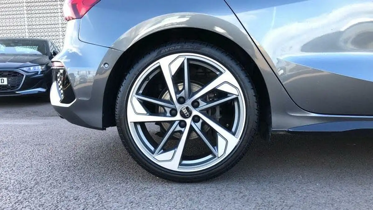 2023-audi-a3-15-35-tfsi-edition-1-sportback-5d-s-tronic-big-4