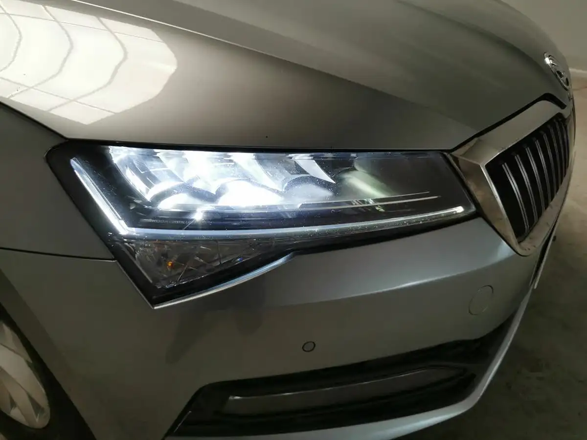 2021-skoda-superb-15-tsi-se-technology-estate-dsg-big-3