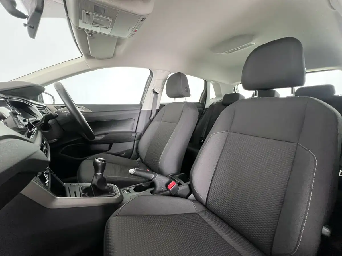 2021-volkswagen-polo-10-tsi-match-big-13