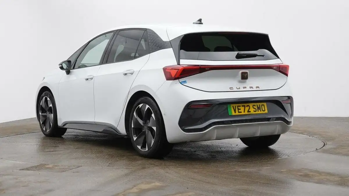 2023-cupra-born-e-v2-230ps-58kwh-e-boost-big-2