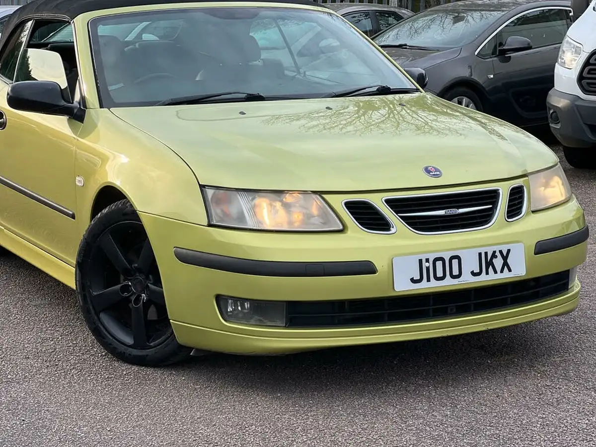 2004-saab-9-3-20-vector-18t-convertible-2d-big-9