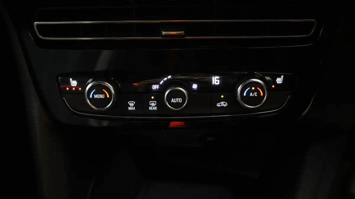 2022-vauxhall-mokka-12-sri-premium-130ps-big-11