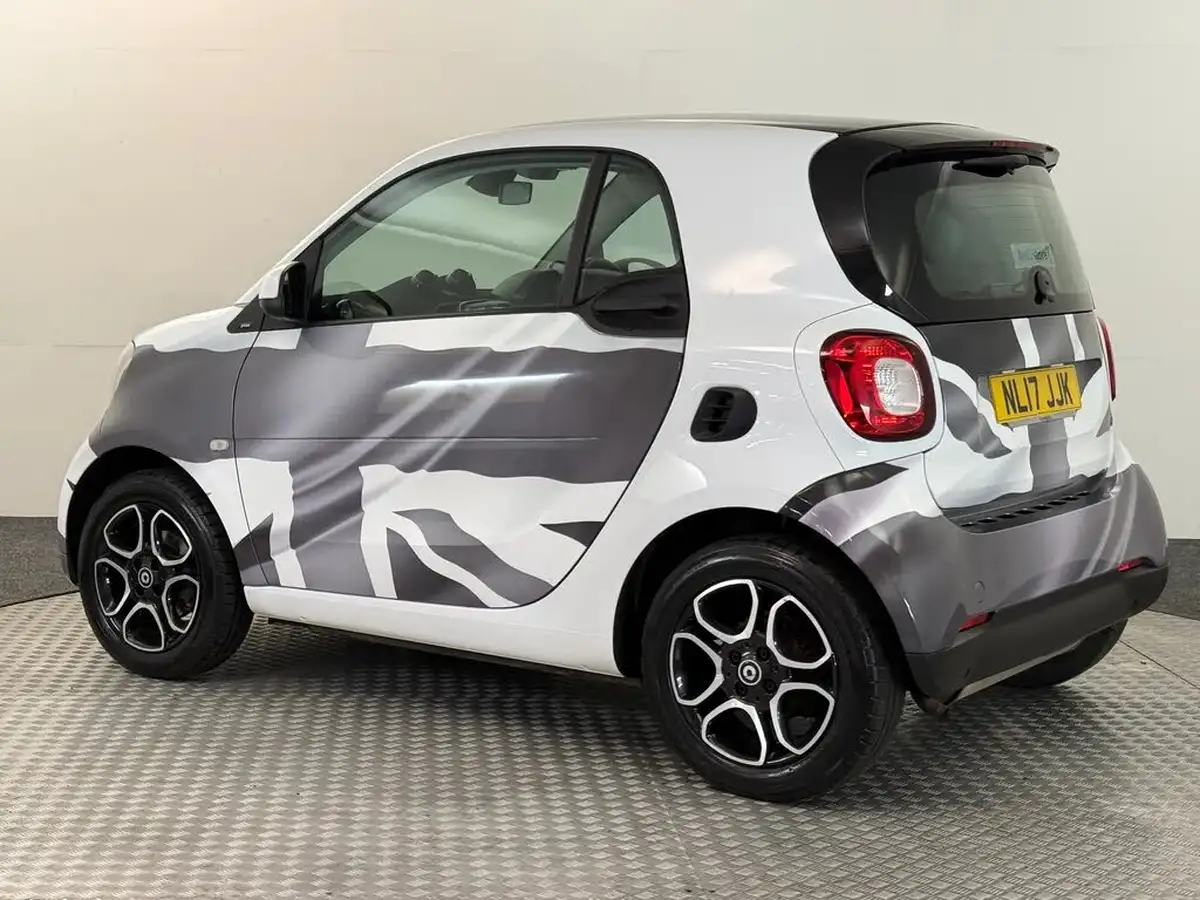 2017-smart-fortwo-09-prime-90bhp-ss-coupe-big-10
