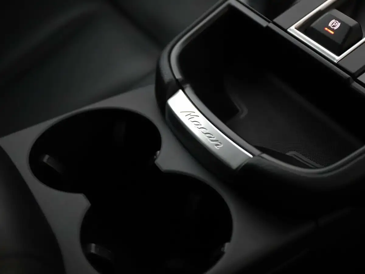 2024-porsche-macan-29-v6-s-big-32
