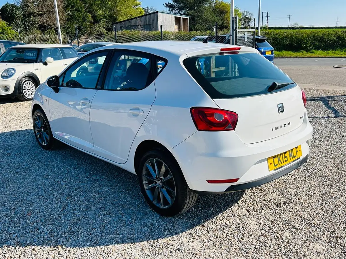 2015-seat-ibiza-12-i-tech-hatchback-5d-big-6