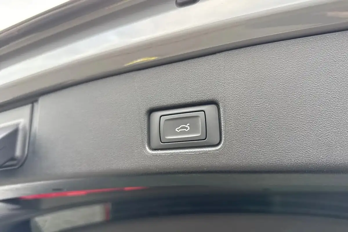 2022-audi-q4-e-tron-50e-s-line-sportback-big-34