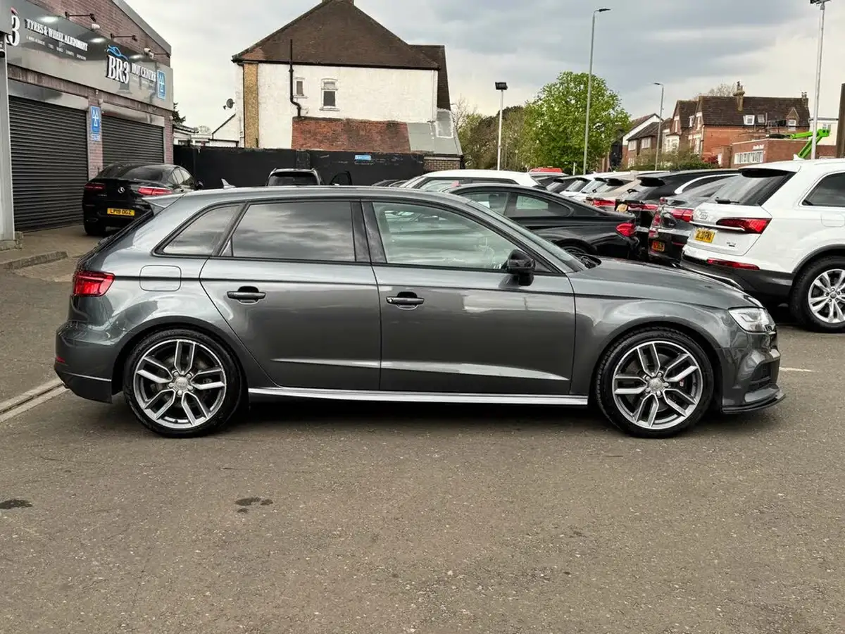 2017-audi-s3-20-tfsi-sportback-5d-s-tronic-big-9