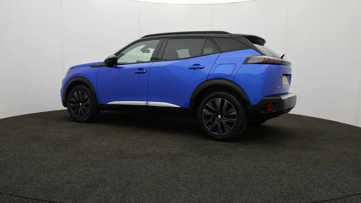 2021-peugeot-2008-suv-e-gt-premium-big-65