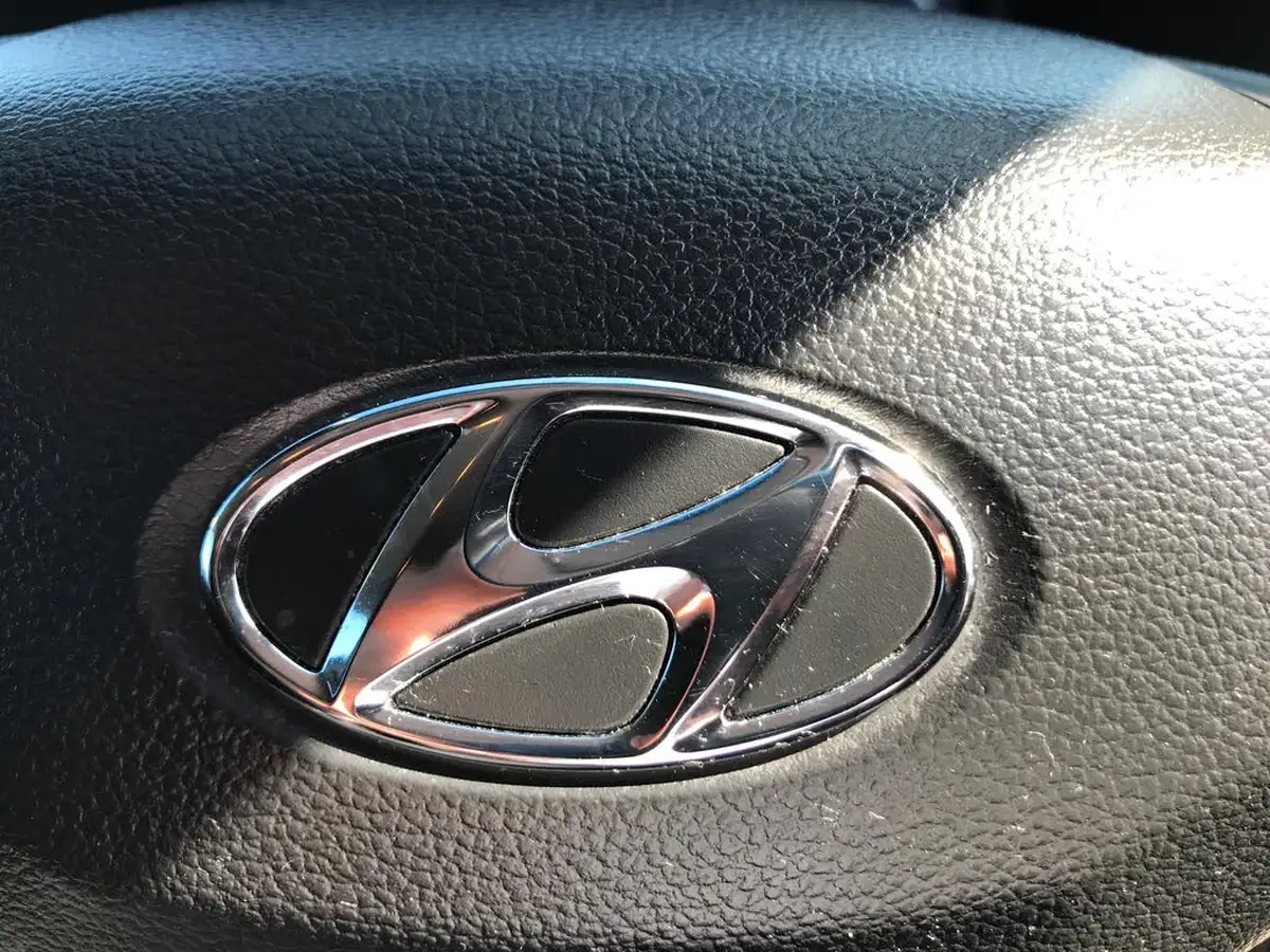 2022-hyundai-kona-16-gdi-premium-big-24