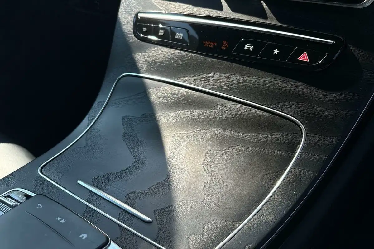 2021-mercedes-benz-glc-class-20d-glc220d-amg-line-premium-station-wagon-5d-1950cc-4matic-plus-big-42