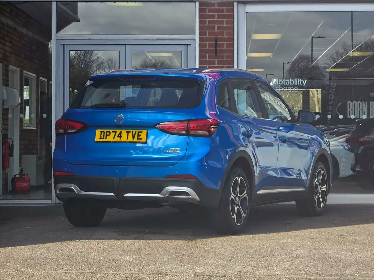 2024-mg-zs-suv-15-se-196ps-hybrid-1498cc-auto-big-7