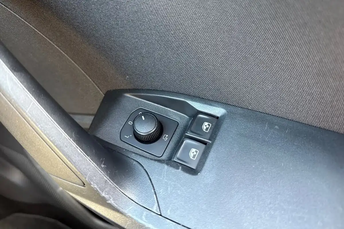 2020-seat-ibiza-10-tsi-fr-115ps-dsg-big-38