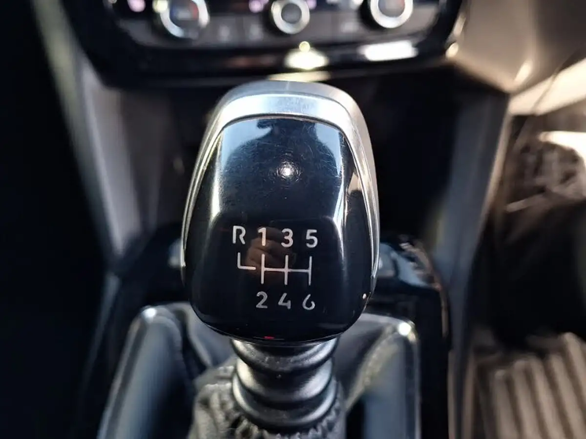 2023-vauxhall-mokka-12-gs-136ps-big-17