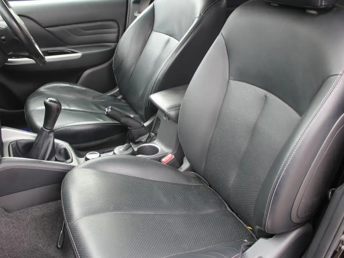 2021-mitsubishi-l200-22di-d-barbarian-big-7