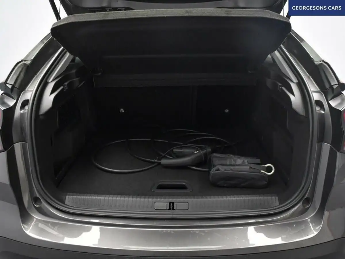 2023-citroen-c4-e-c-series-edition-big-8