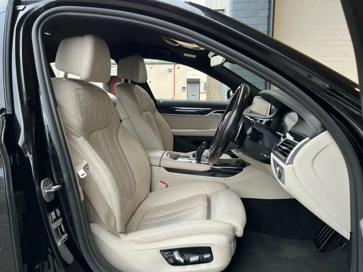 2021-bmw-7-series-30td-730d-m-sport-big-13