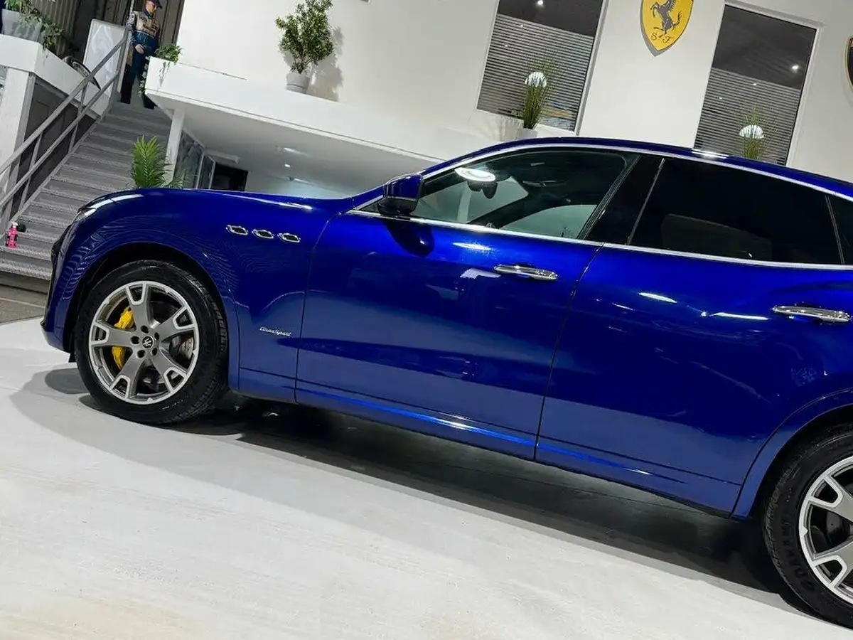 2019-maserati-levante-30-gransport-nerissimo-pack-ss-big-4