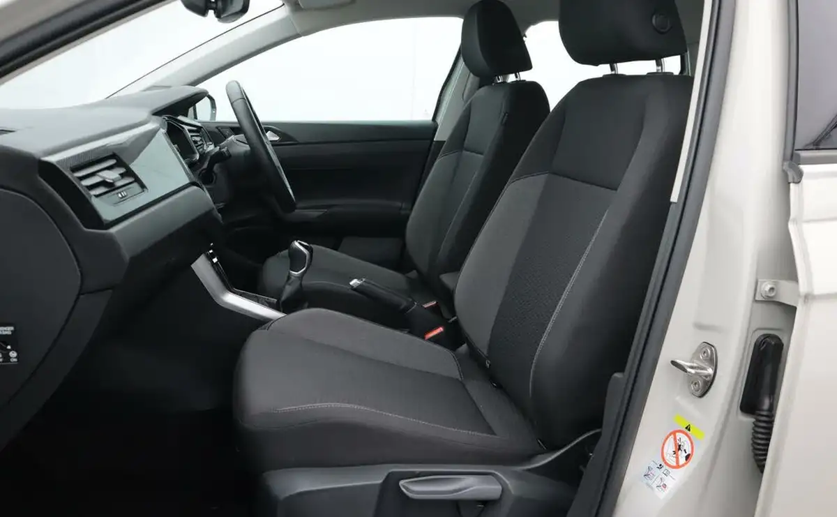 2024-volkswagen-polo-10-tsi-life-big-14