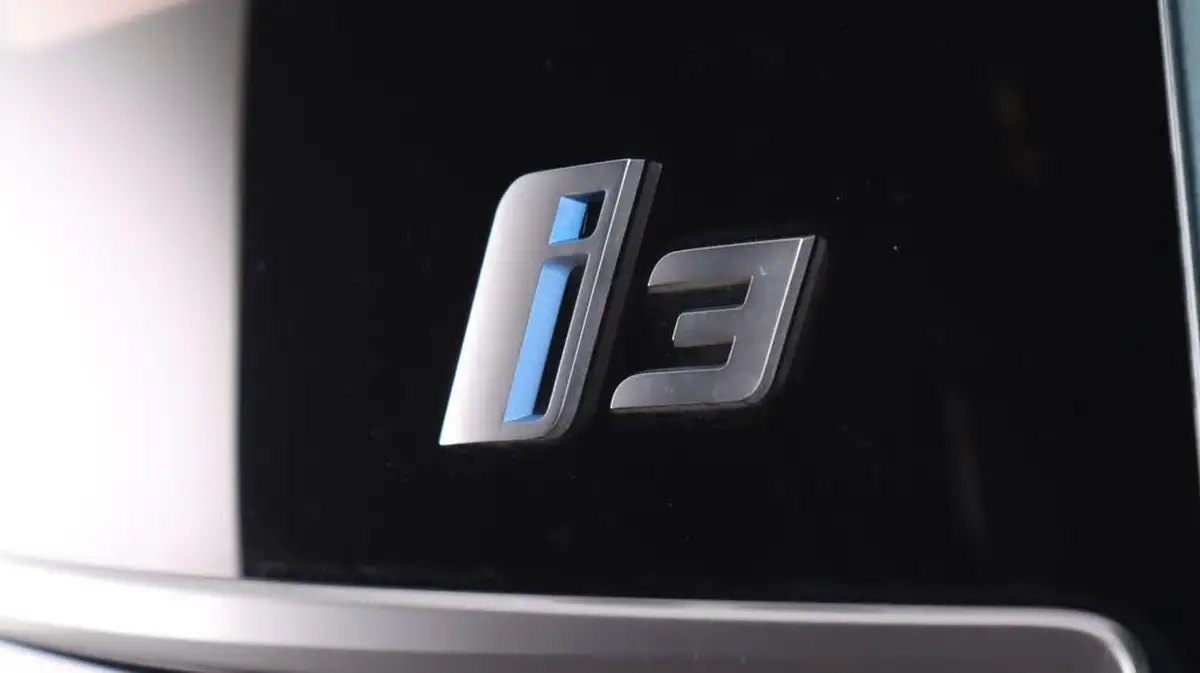 2021-bmw-i3-e-120-ah-big-21