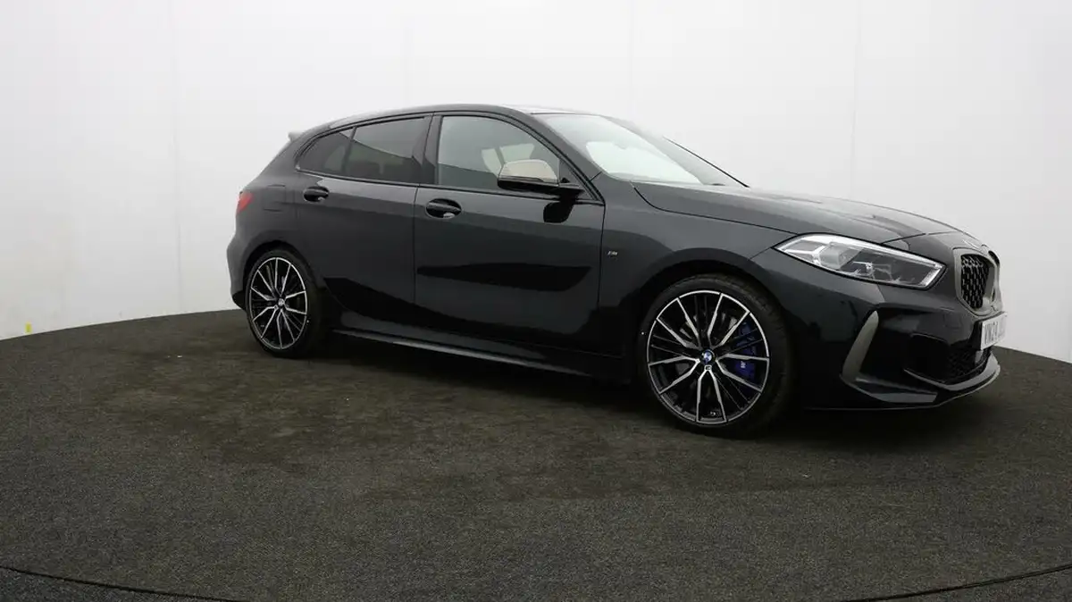 2024-bmw-1-series-20-m135i-xdrive-big-38