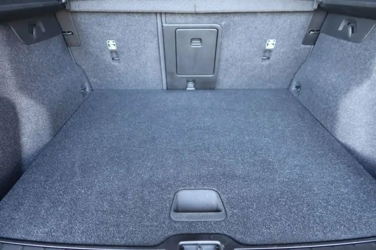 2021-volvo-xc40-15-t3-momentum-163bhp-geartronic-big-6