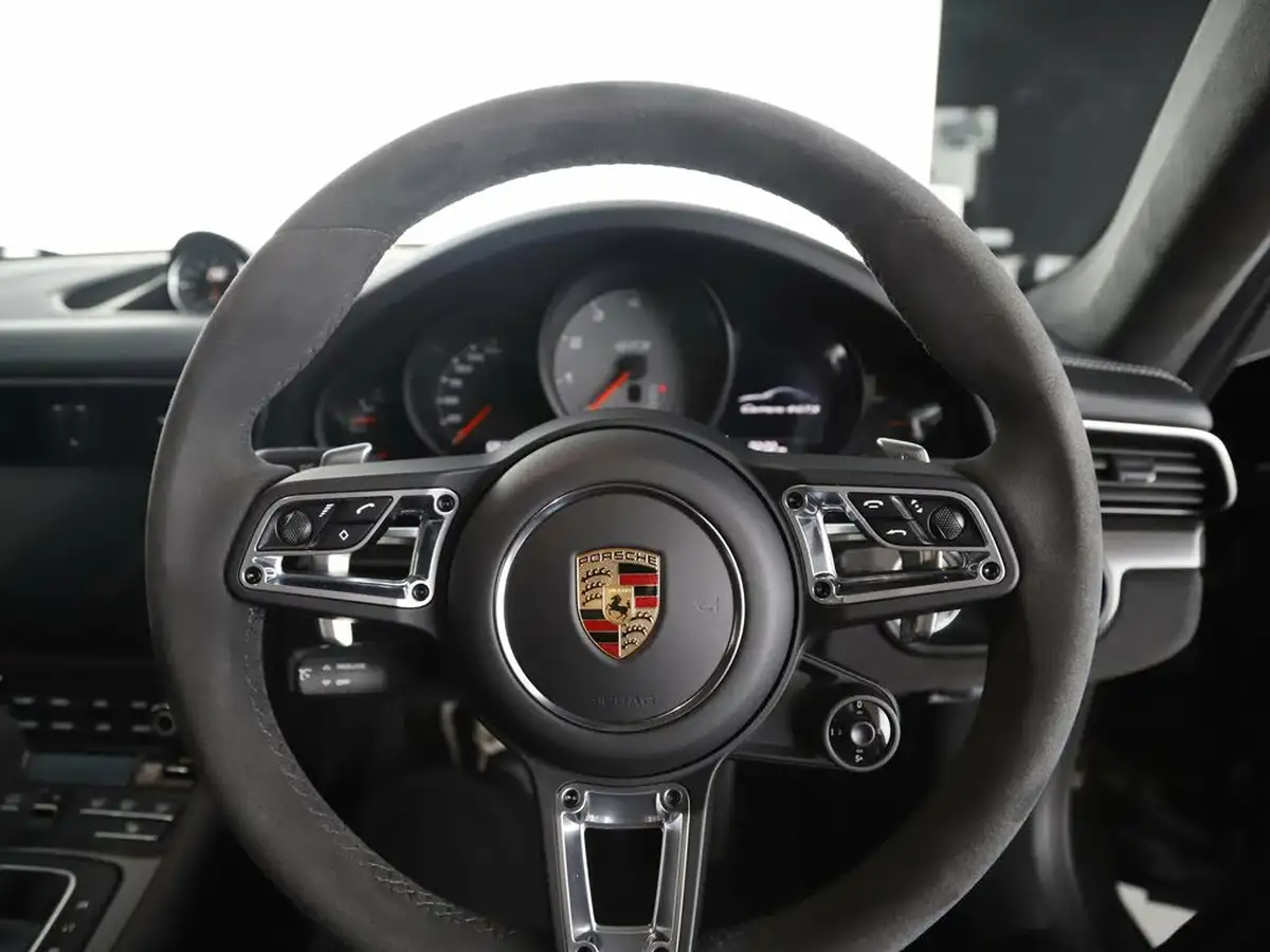 2019-porsche-911-30-carrera-4-gts-coupe-big-42